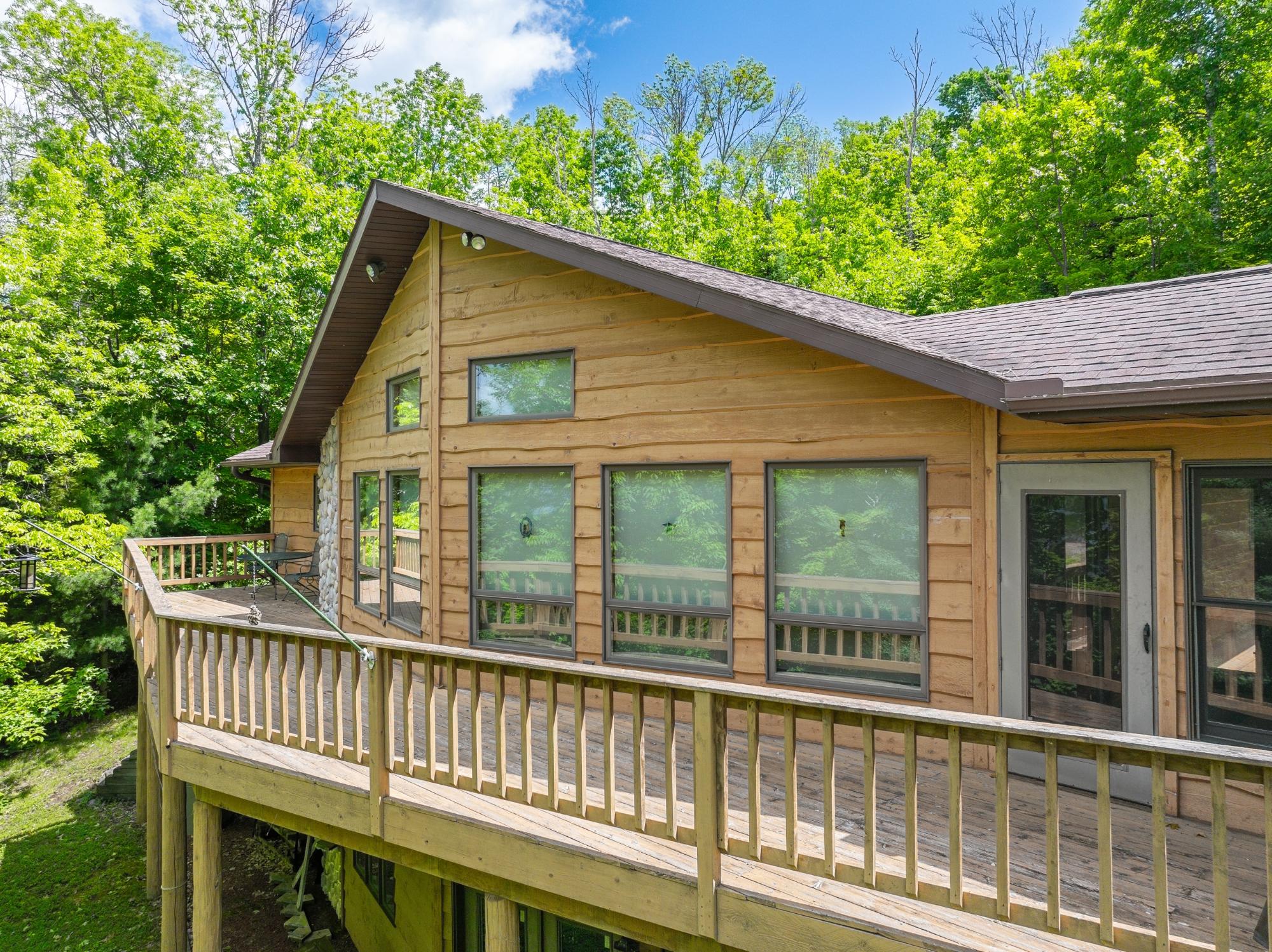 North Twin Lake Property 2826 Lupine Ln Photo 1