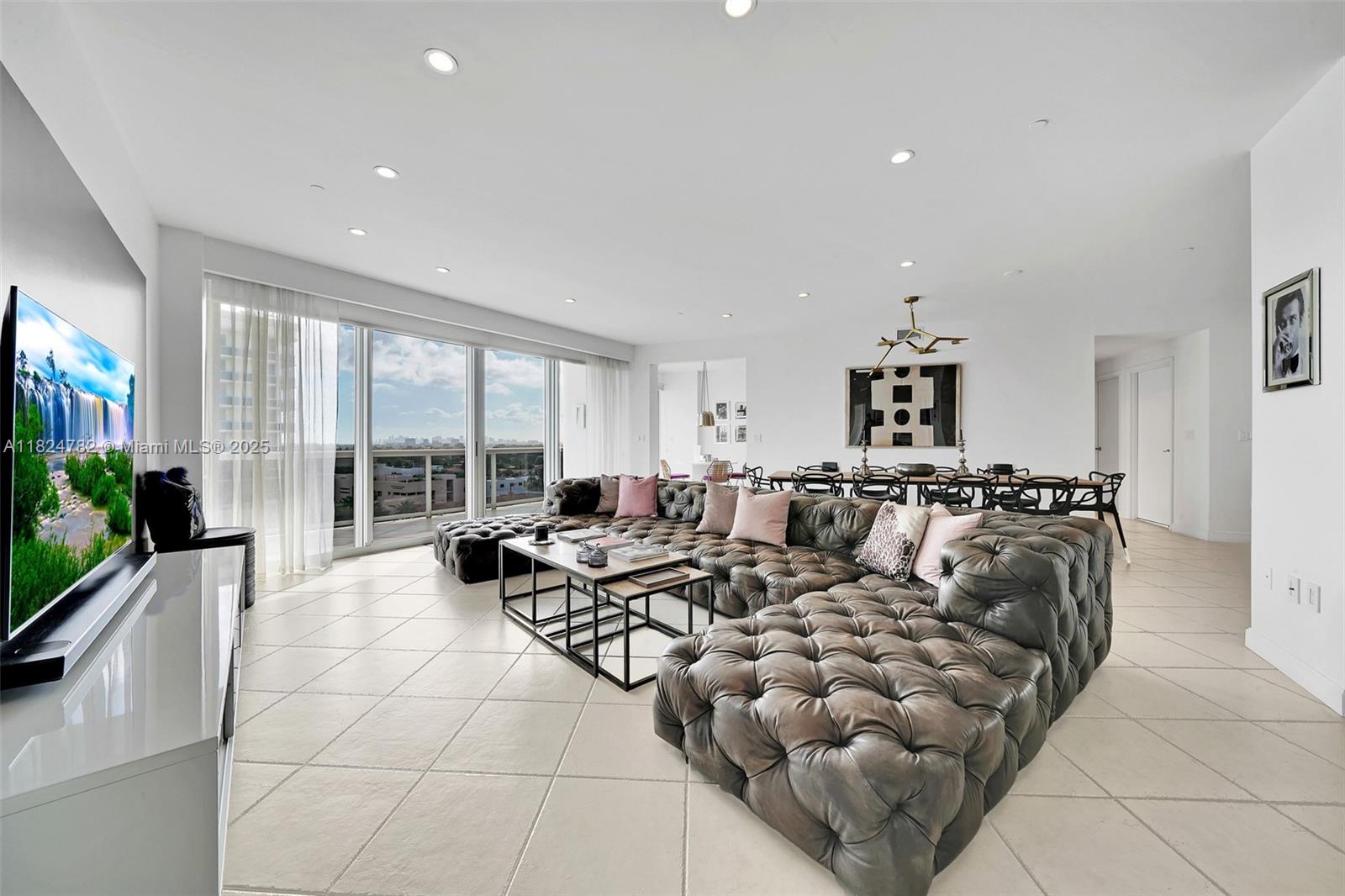 Apartamento à Venda em Bal Harbour, FL