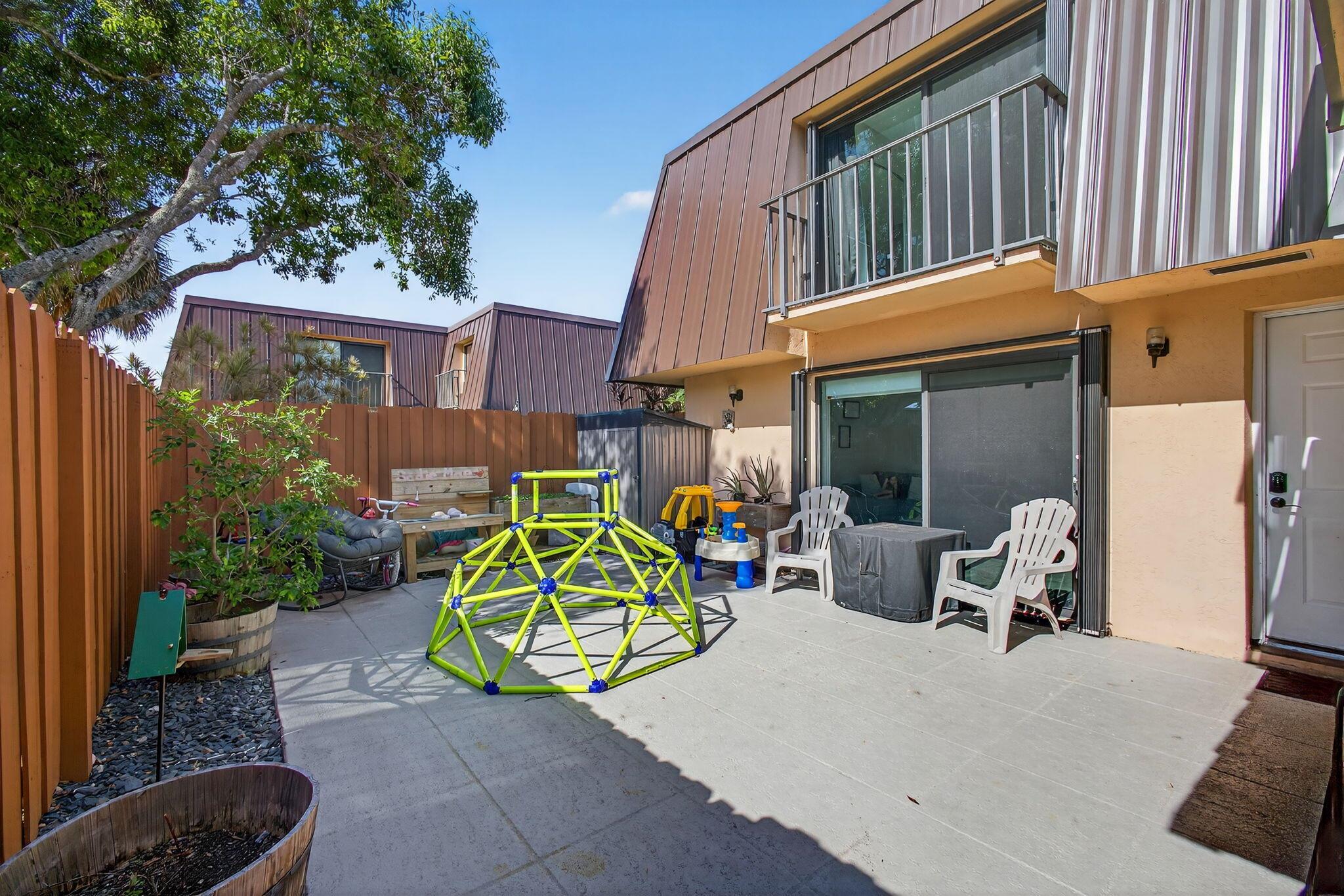 Homes for sale in Stuart, FL | 5680 Se Windsong Lane #345, Stuart, FL 34997 | MLS# R11100877