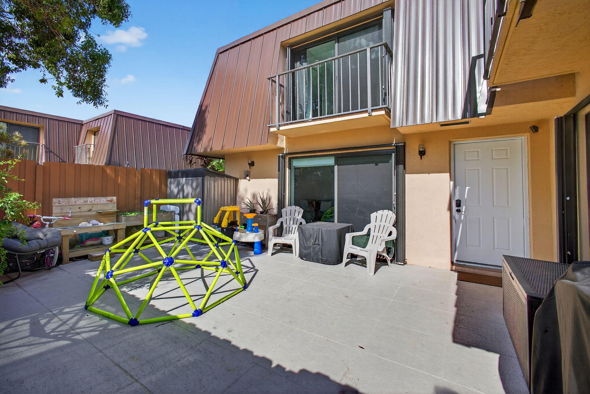 Homes for sale in Stuart, FL | 5680 Se Windsong Lane #345, Stuart, FL 34997 | MLS# R11100877