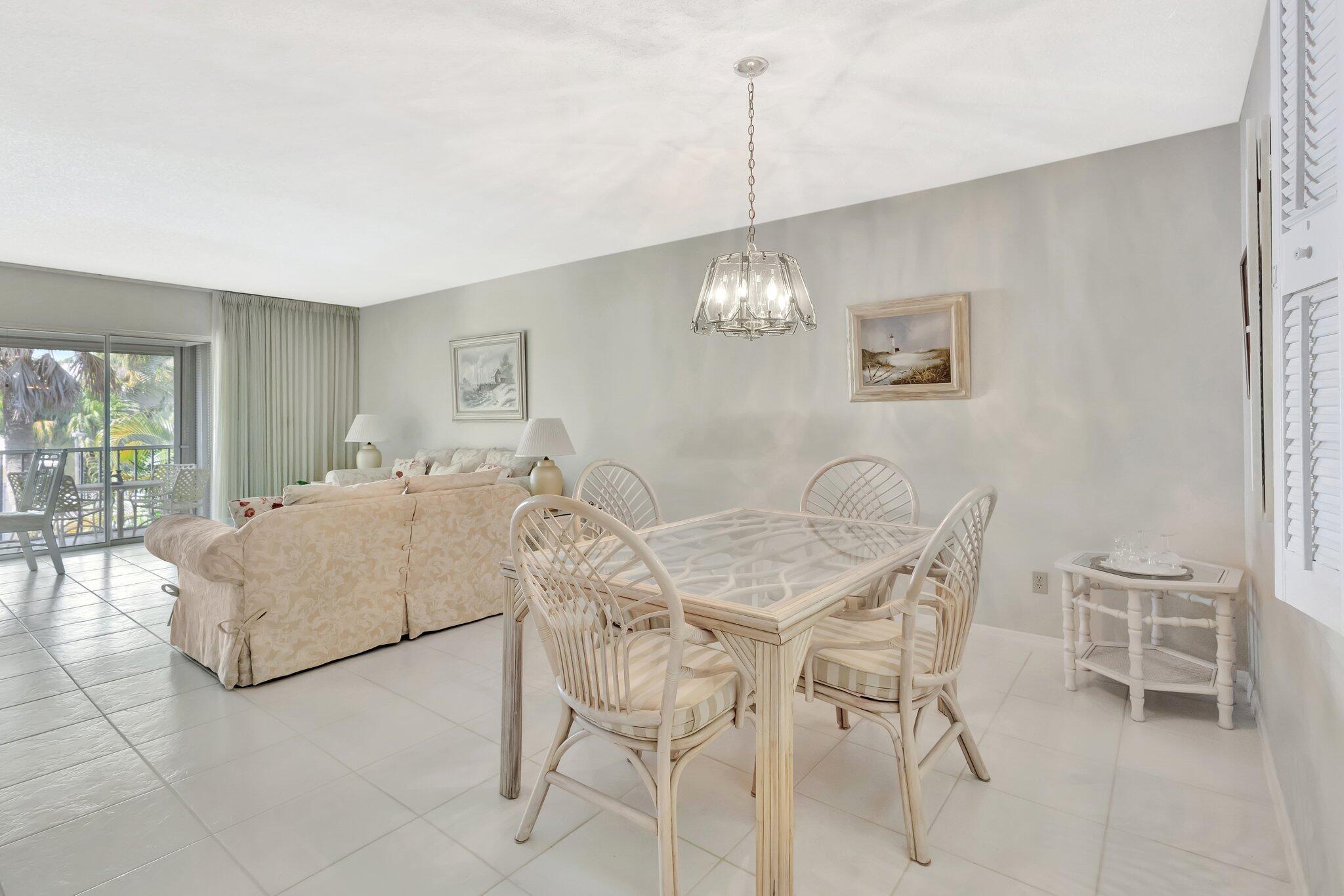 Homes for sale in Stuart, FL | 1600 Se Saint Lucie Boulevard Se #211, Stuart, FL 34996 | MLS# R11100880