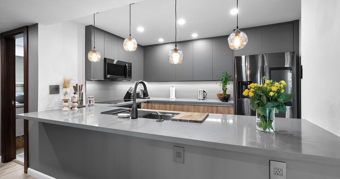 Arlen House East Condo