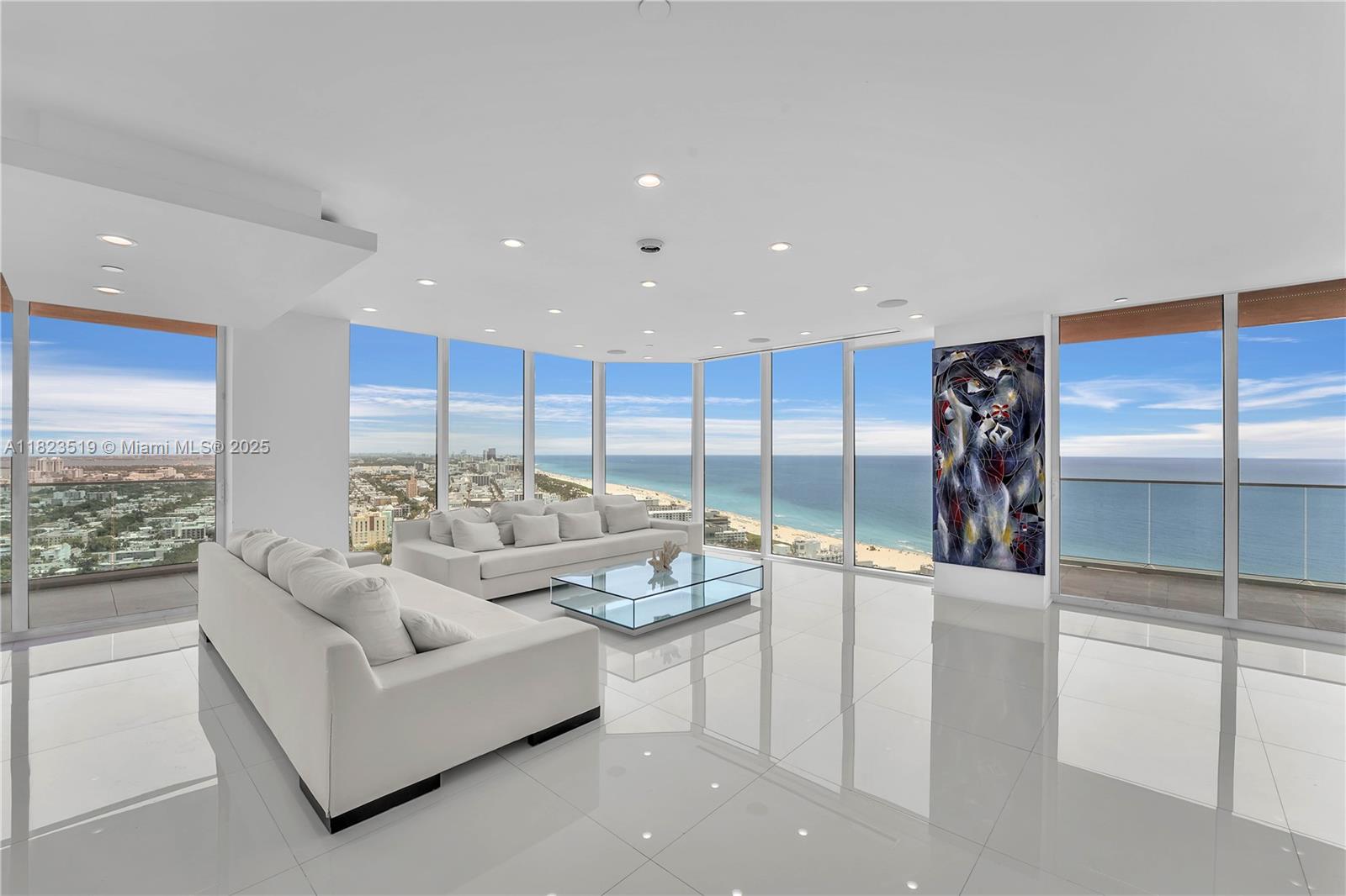 Condo for Sale in Miami Beach, FL