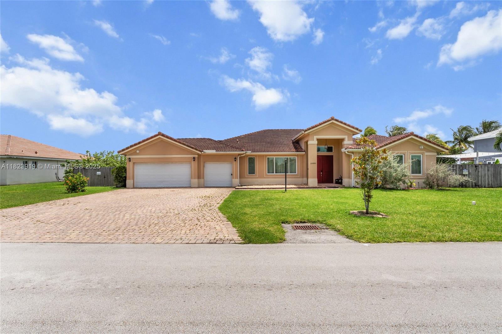 Estate Mansions 1St Addn