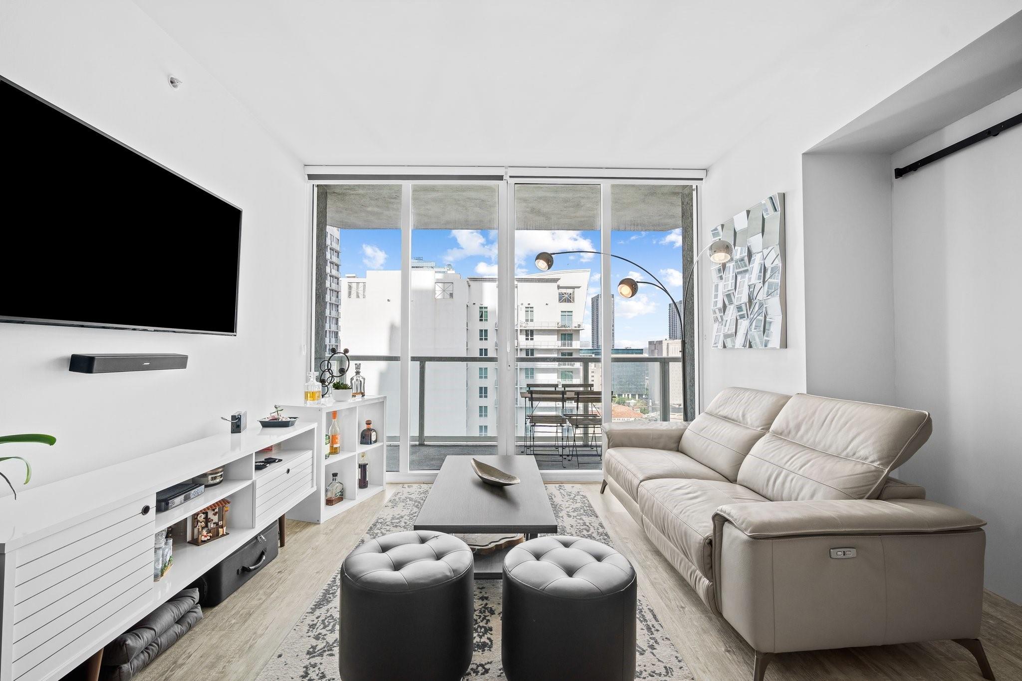 Condo for Sale in Miami, FL