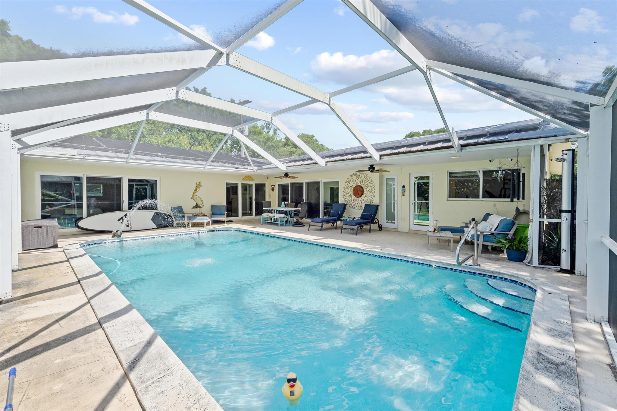 Homes for sale in Pompano Beach, FL | 550 Ne 5th Street, Pompano Beach, FL 33060 | MLS# R11101000