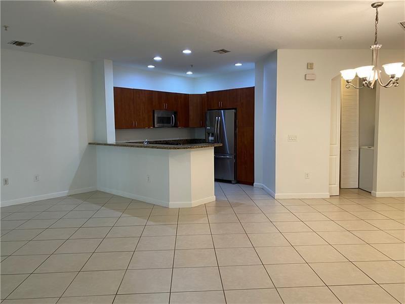 Villa Alhambra Condo