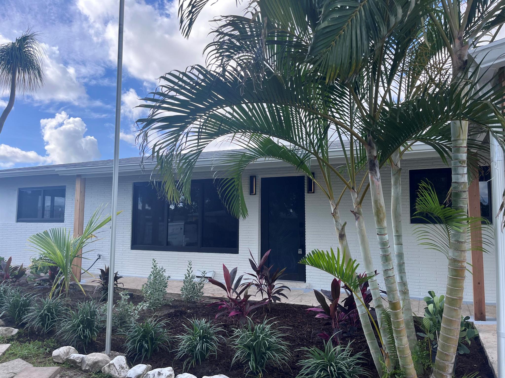 3914 Holly Drive Palm Beach Gardens FL 33410 | R11101157