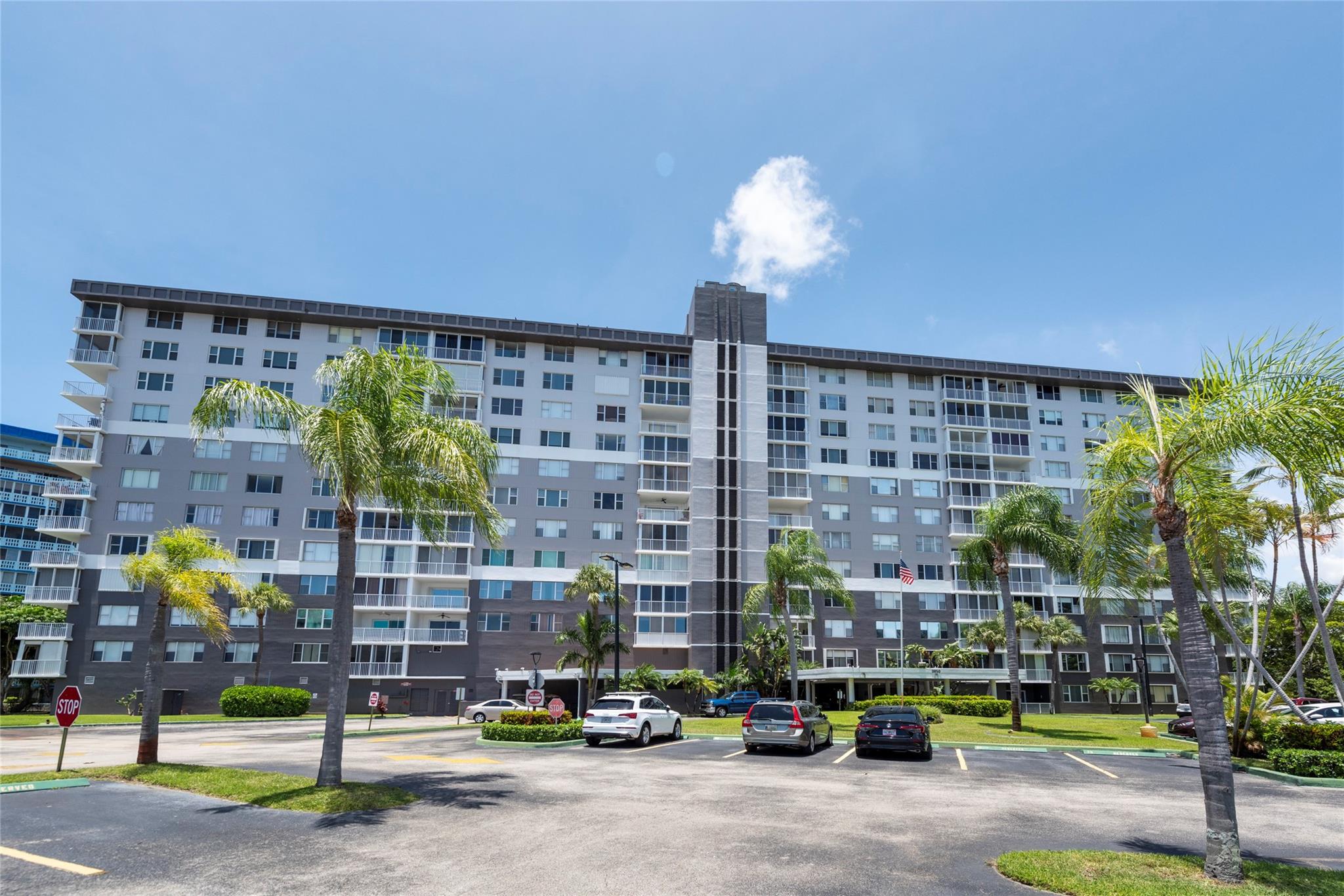 Homes for sale in Hollywood, FL | 3850 Washington St #710, Hollywood, FL 33021 | MLS# F10509135