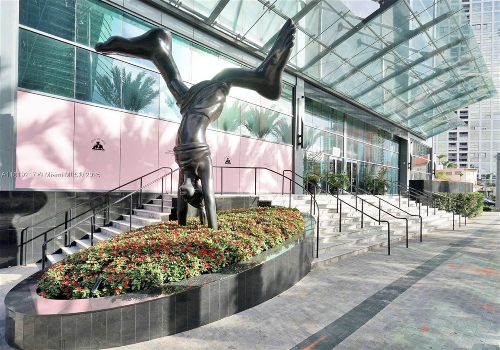 Apartamento à Venda em Miami, FL