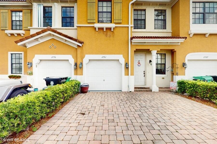 Homes for sale in Port St. Lucie, FL | 1791 Sw Porta Nuova Terrace, Port St. Lucie, FL 34953 | MLS# R11101225