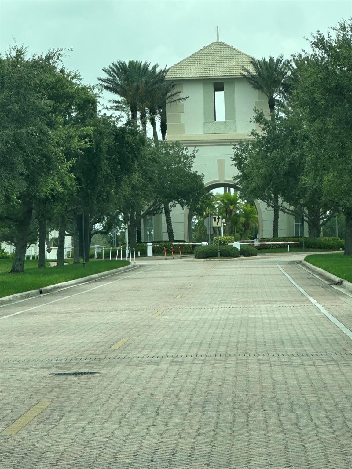 Homes for sale in Port St Lucie, FL | 11922 Sw Crestwood Circle, Port St Lucie, FL 34987 | MLS# R11101226