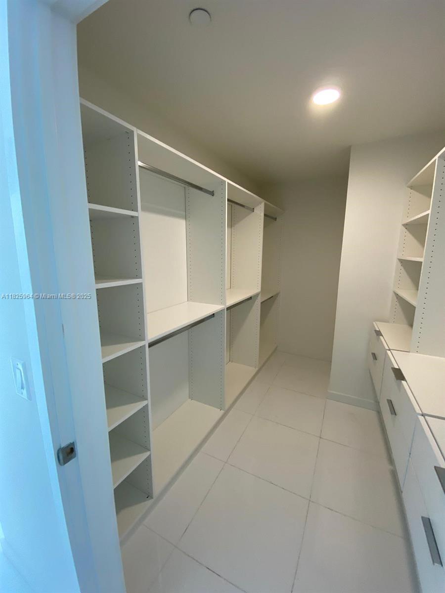 851 NE 1st Ave #2612, Miami FL 33132