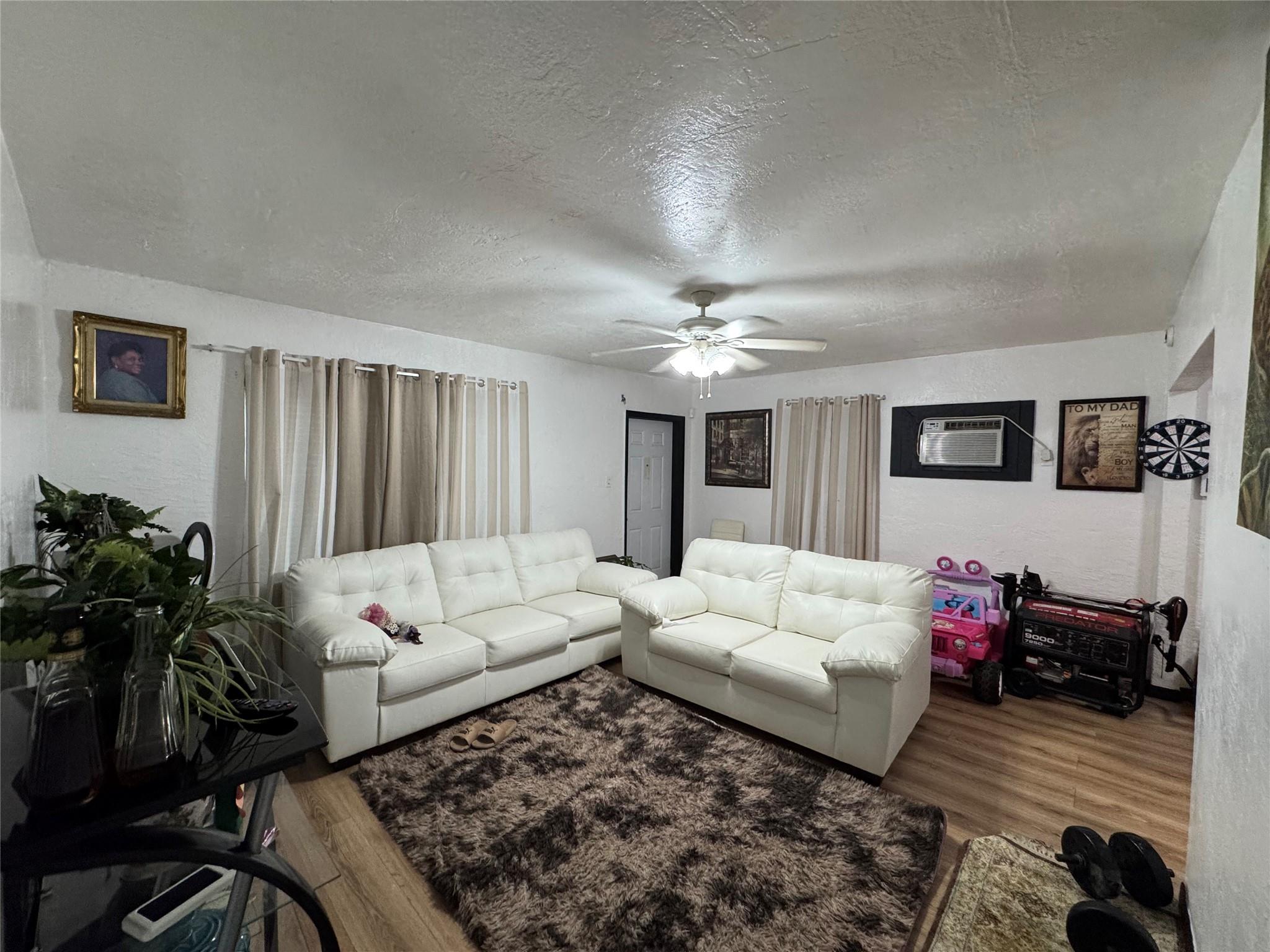 Homes for sale in West Park, FL | 3913 Sw 28th St, West Park, FL 33023 | MLS# F10509831