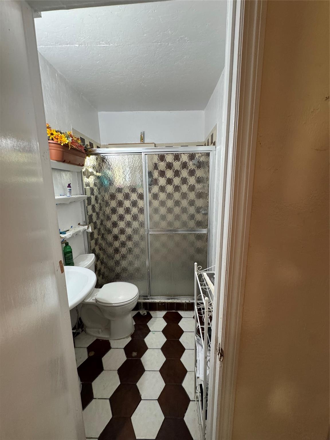 Homes for sale in West Park, FL | 3913 Sw 28th St, West Park, FL 33023 | MLS# F10509831