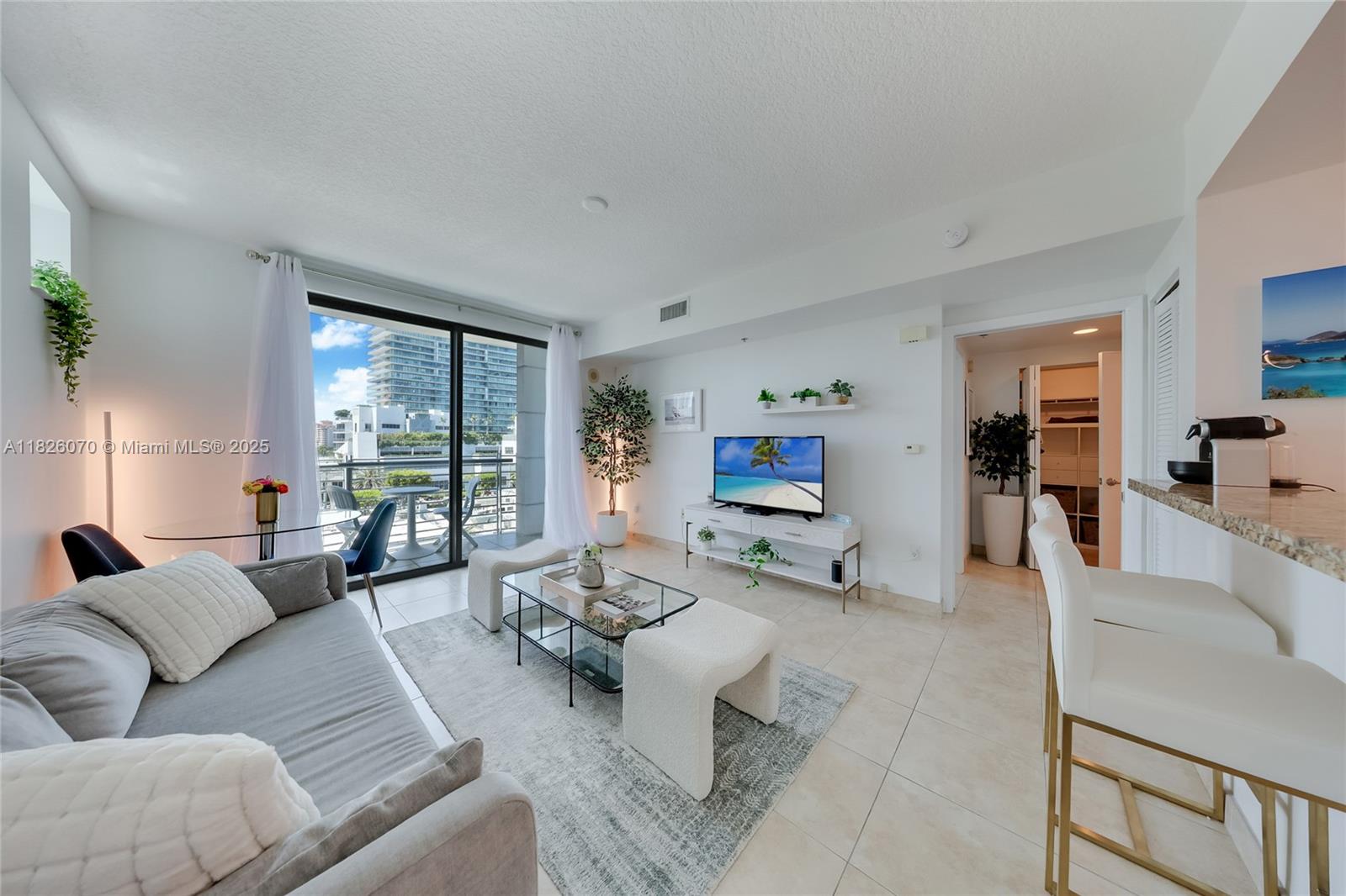 110 Washington Ave #1611, Miami Beach FL 33139