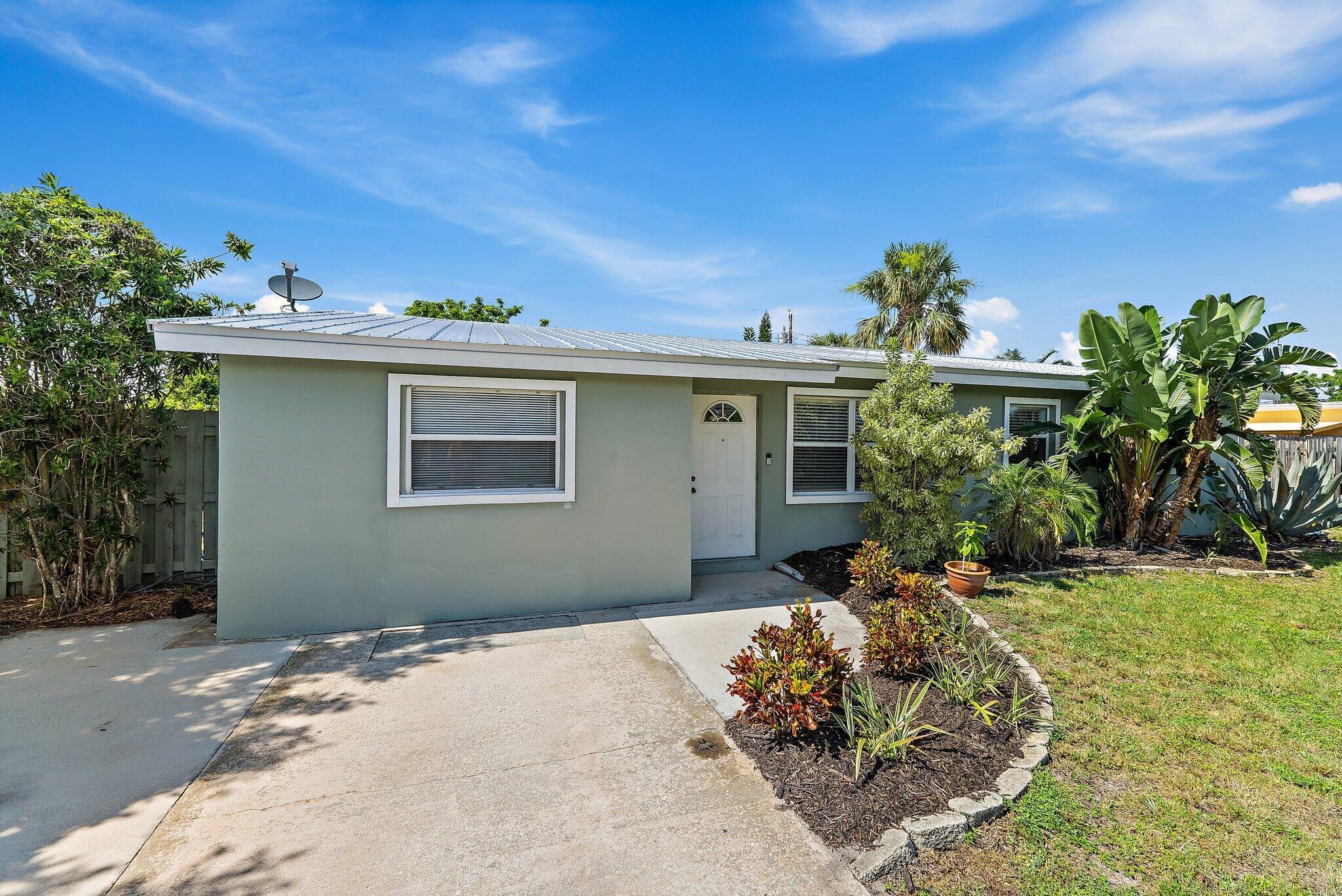 Homes for sale in Stuart, FL | 1157 Nw 14th Terrace, Stuart, FL 34994 | MLS# R11101301