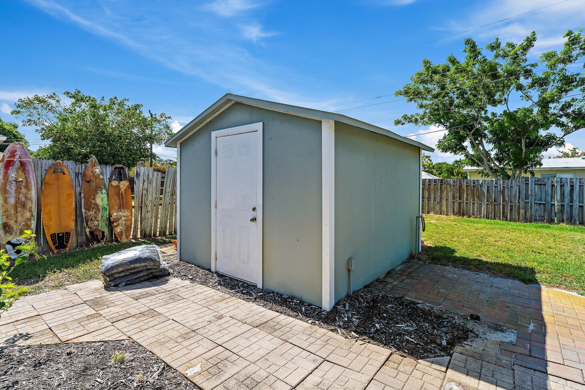 Homes for sale in Stuart, FL | 1157 Nw 14th Terrace, Stuart, FL 34994 | MLS# R11101301