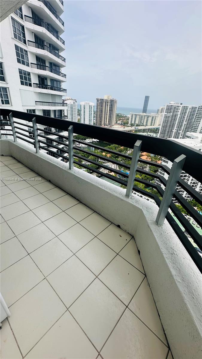3530 Mystic Pointe Dr #2813, Aventura FL 33180
