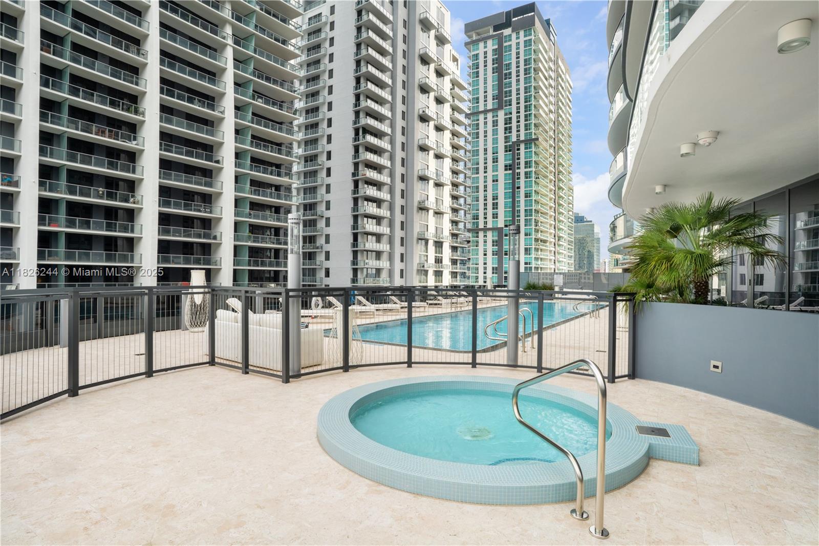 1000 Brickell Plz #3903, Miami FL 33131