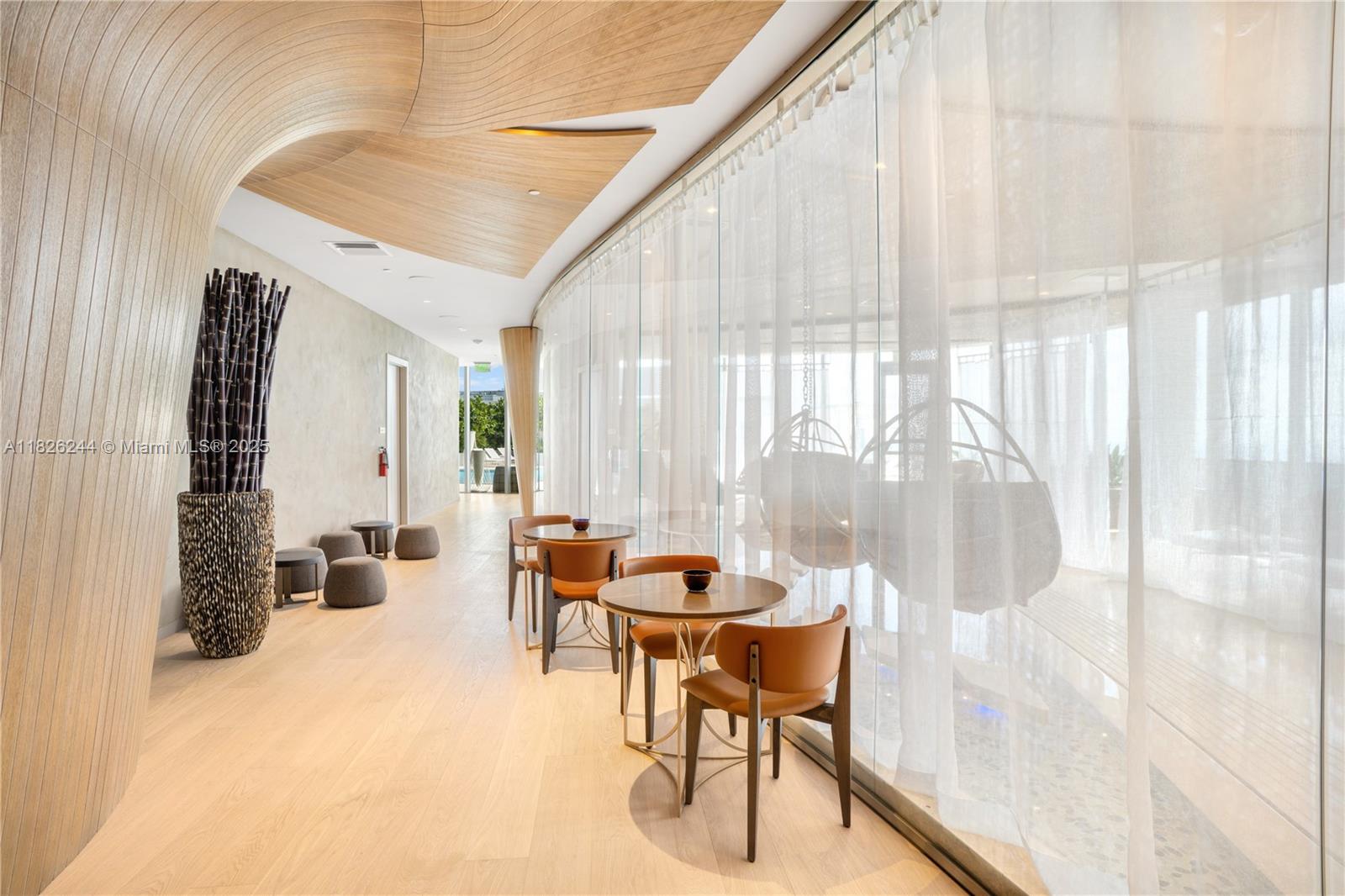 1000 Brickell Plz #3903, Miami FL 33131
