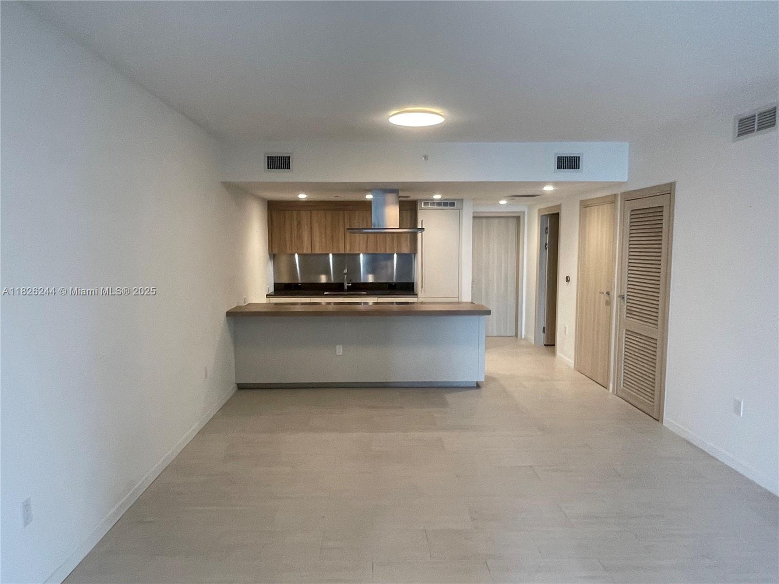 1000 Brickell Plz #3903, Miami FL 33131