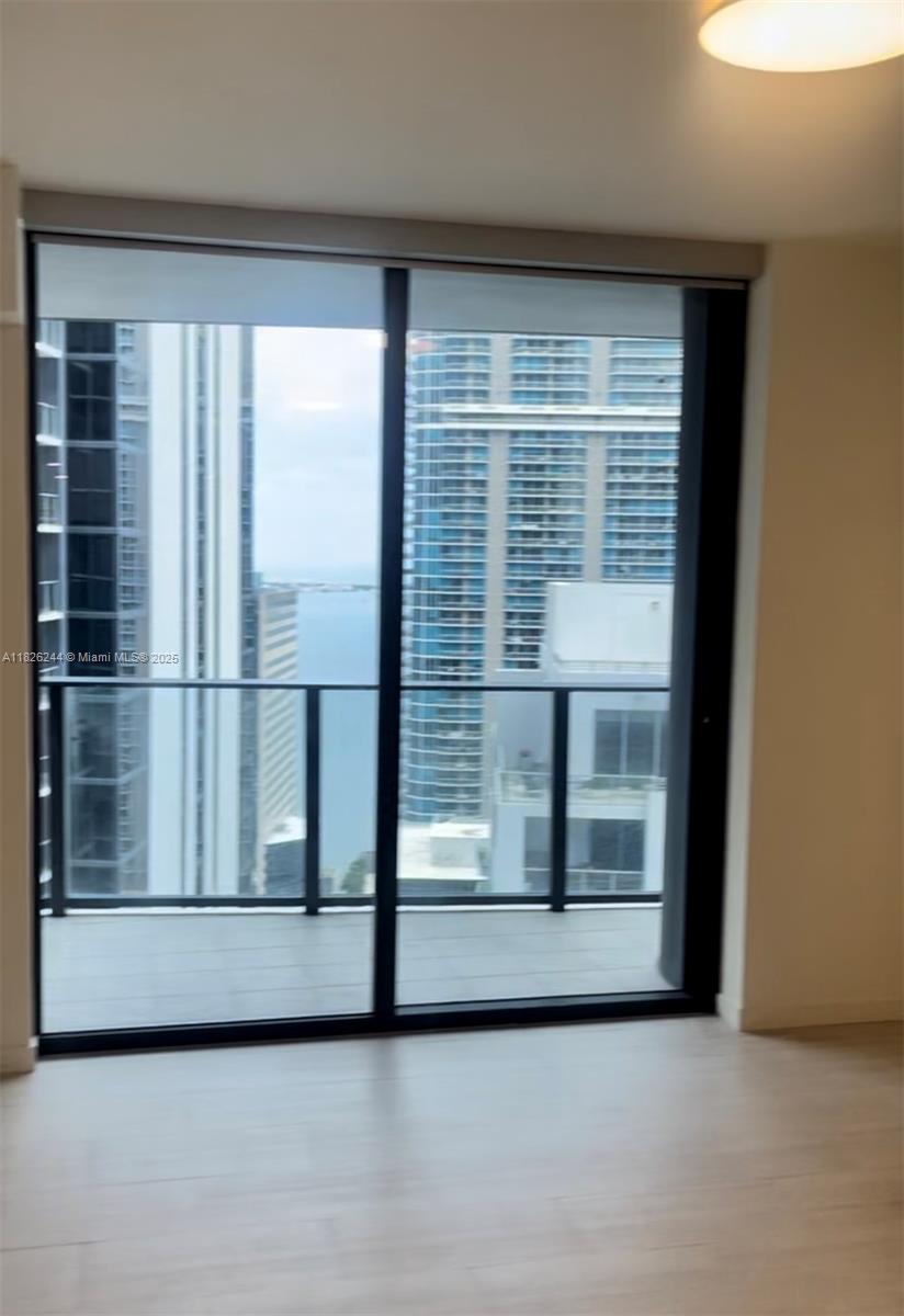 1000 Brickell Plz #3903, Miami FL 33131