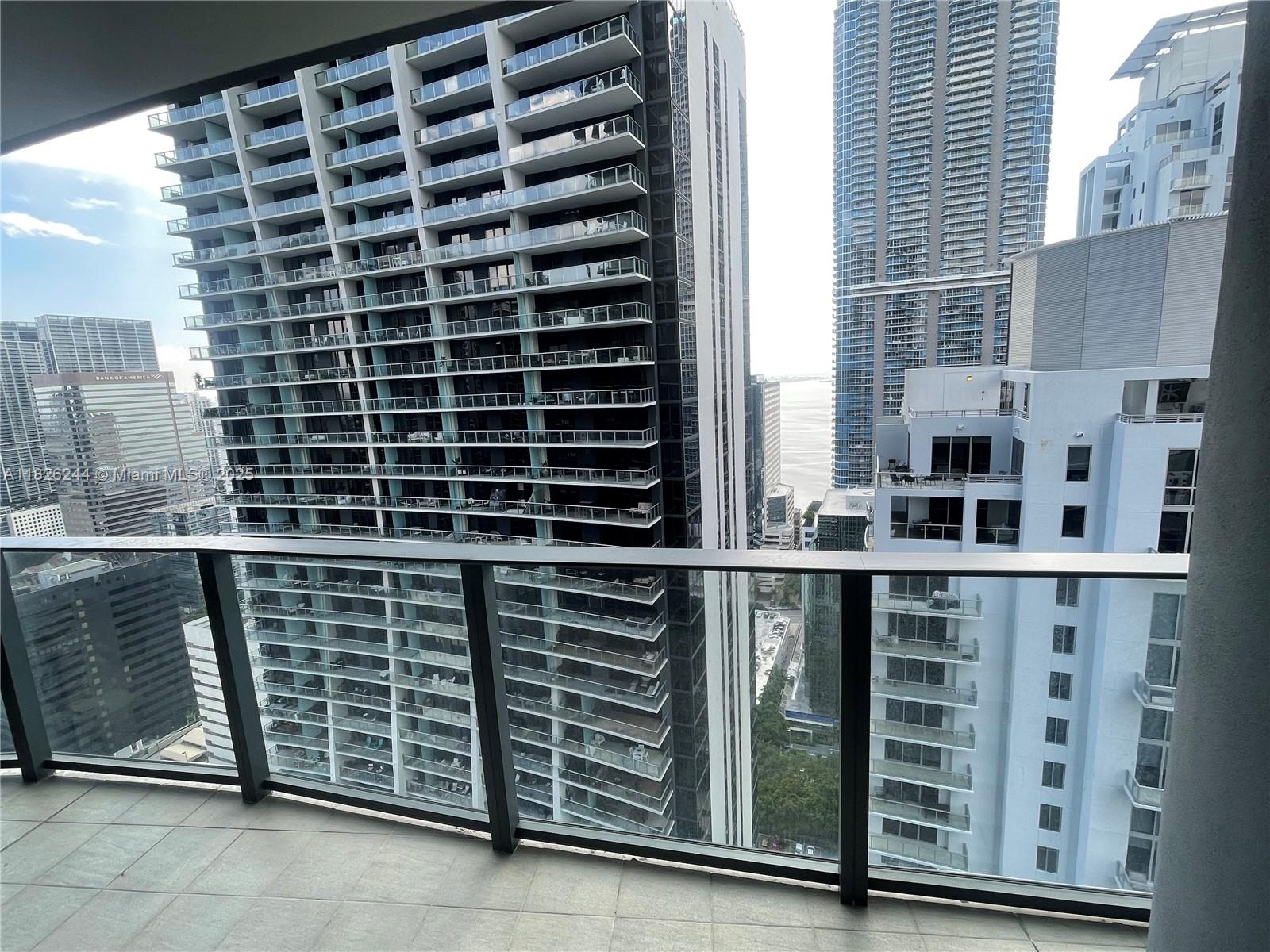 1000 Brickell Plz #3903, Miami FL 33131