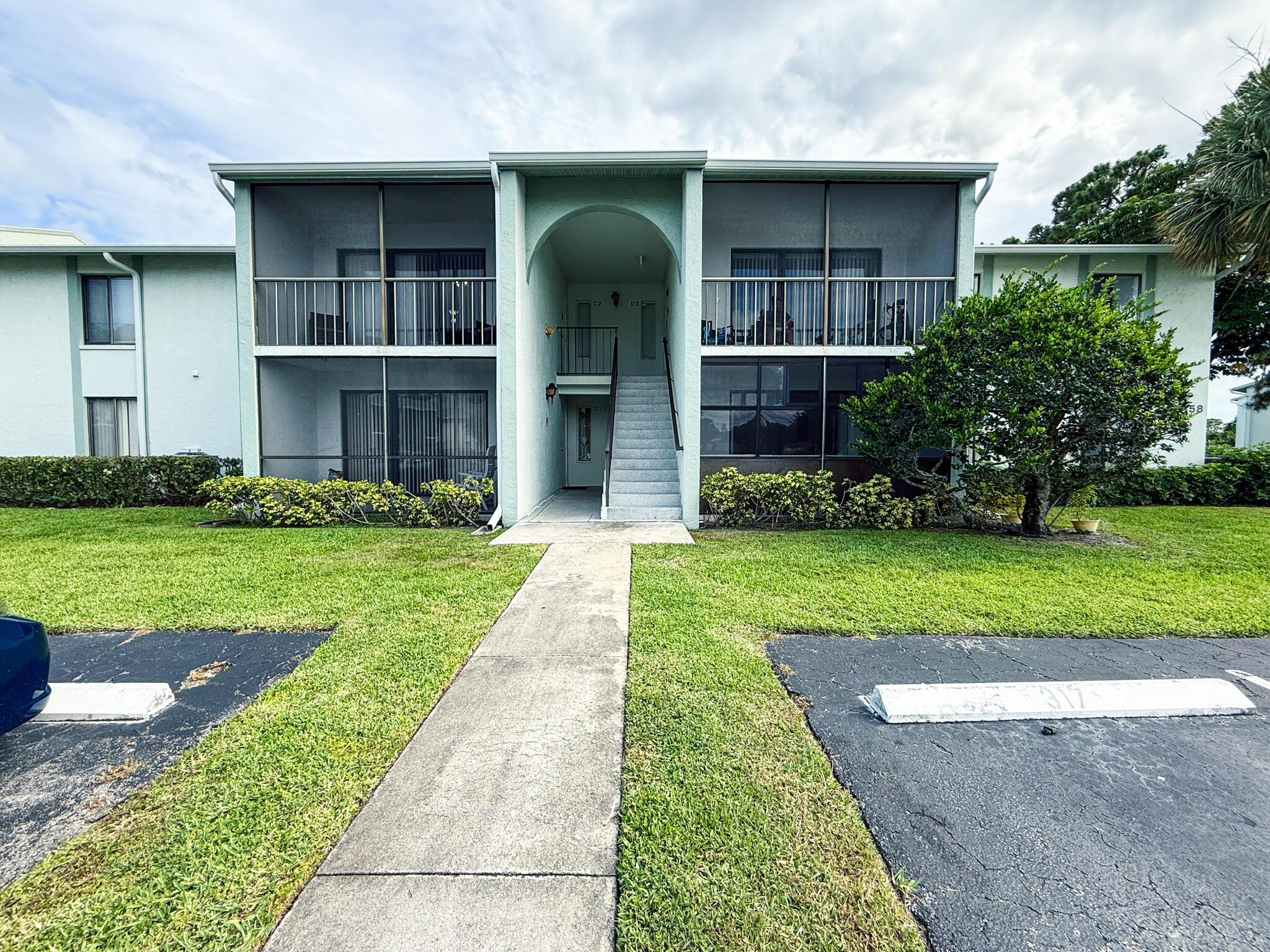 Palm Club West Village 01