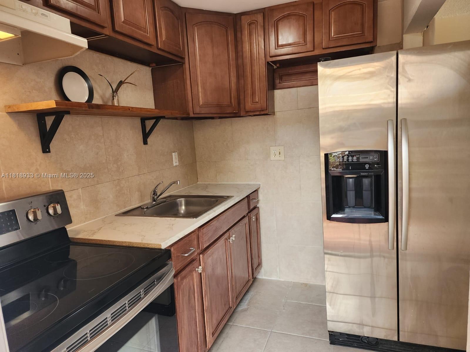 Homes for sale in Pompano Beach, FL | 241 Se 9Th Ave #110, Pompano Beach, FL 33060 | MLS# A11818933