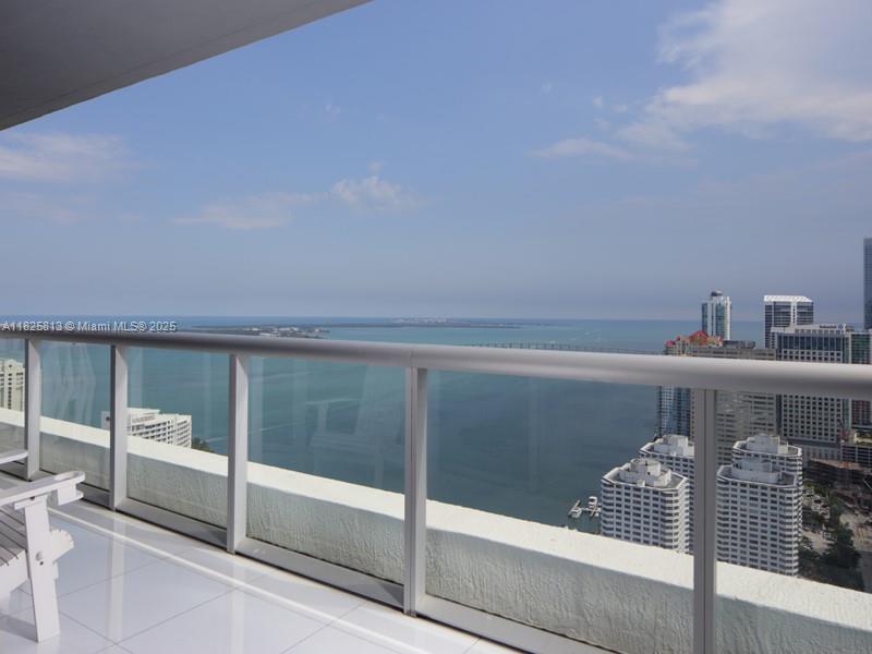 495 Brickell Ave #4205, Miami FL 33131