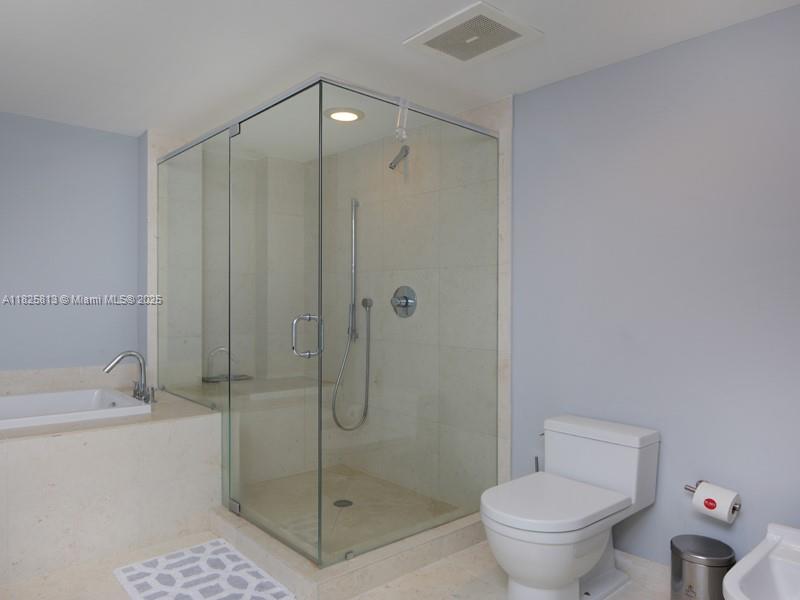 495 Brickell Ave #4205, Miami FL 33131