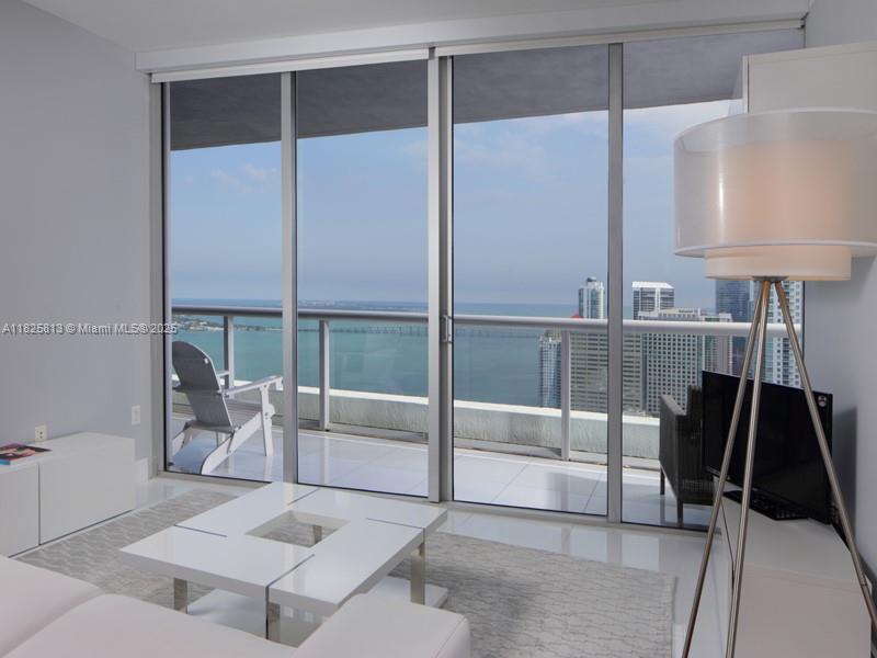 495 Brickell Ave #4205, Miami FL 33131