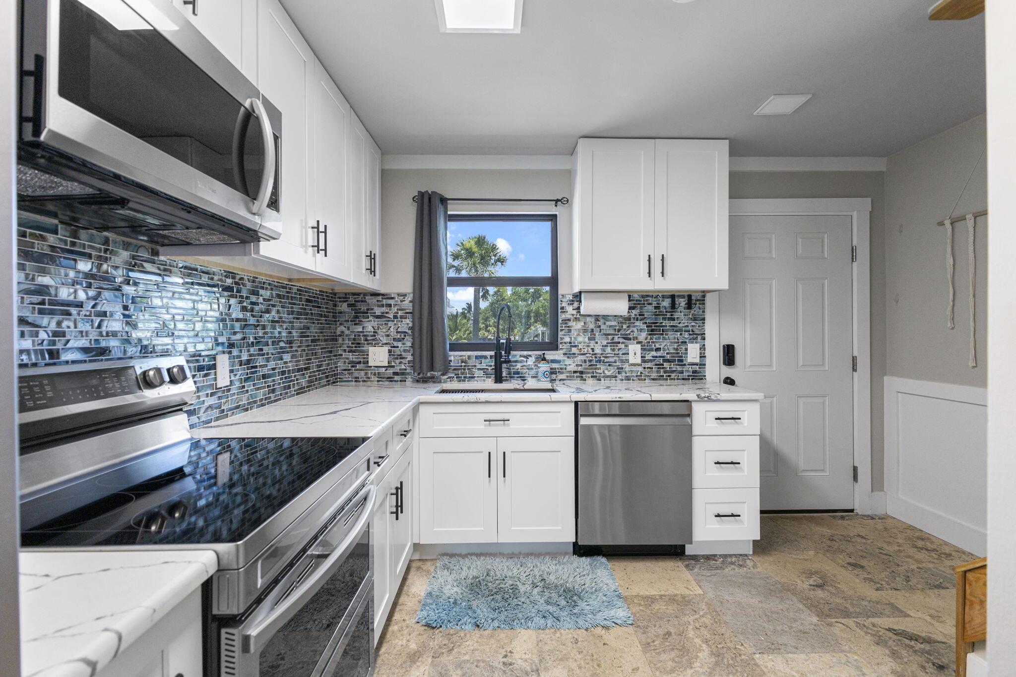 Homes for sale in Fort Pierce, FL | 1300 Seaway Dr #14, Fort Pierce, FL 34949 | MLS# R11101491