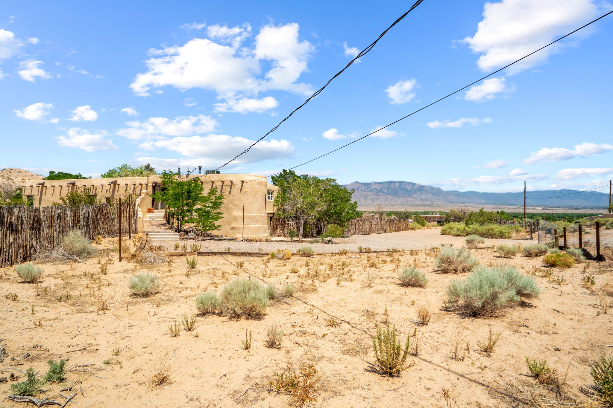 Homes for sale in Corrales, NM | 1552 Camino Hermosa, Corrales, NM 87048 | MLS# 1086484