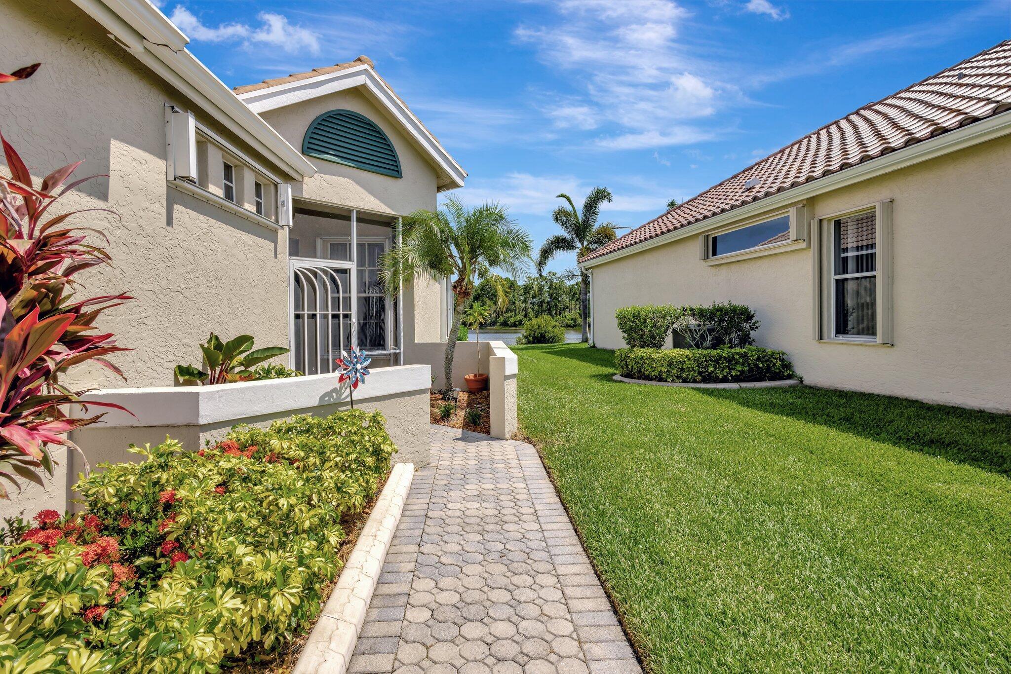 Homes for sale in Port St Lucie, FL | 834 Sw Lake Charles Circle, Port St Lucie, FL 34986 | MLS# R11101634