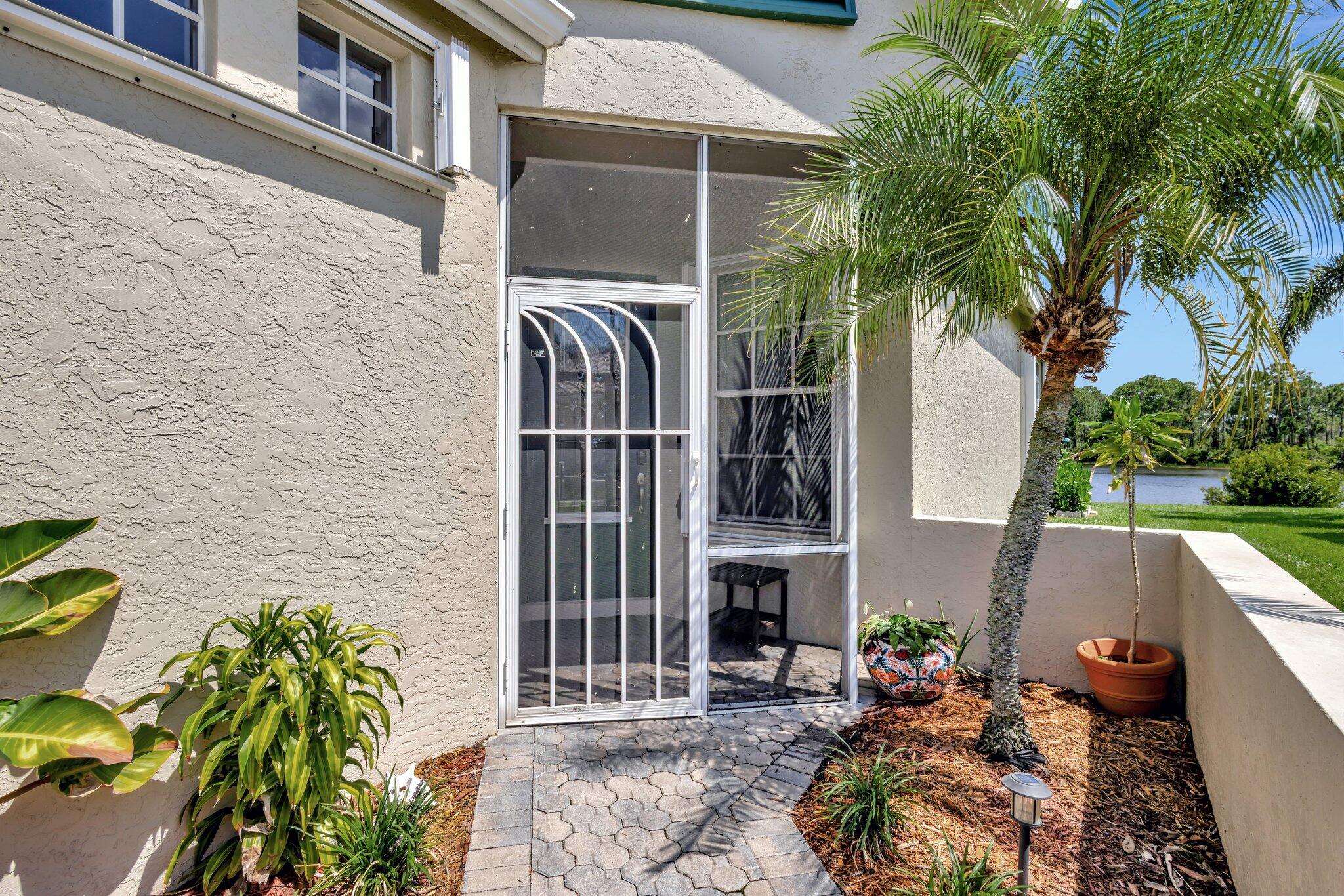 Homes for sale in Port St Lucie, FL | 834 Sw Lake Charles Circle, Port St Lucie, FL 34986 | MLS# R11101634