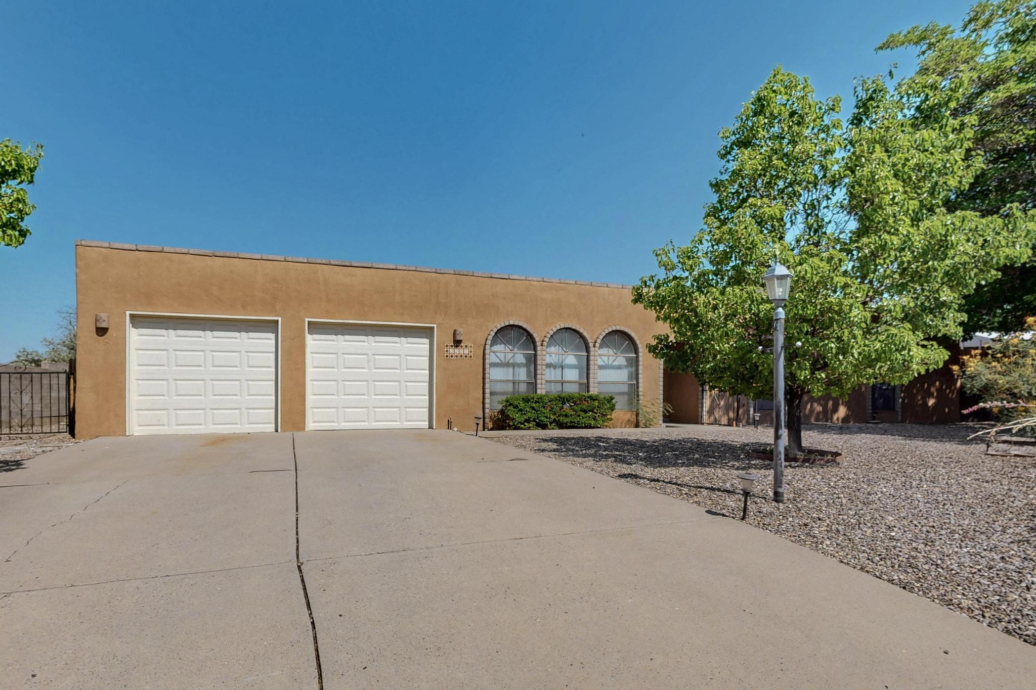 Homes for sale in Albuquerque, NM | 5207 Russell Dr Nw, Albuquerque, NM 87114 | MLS# 1086527