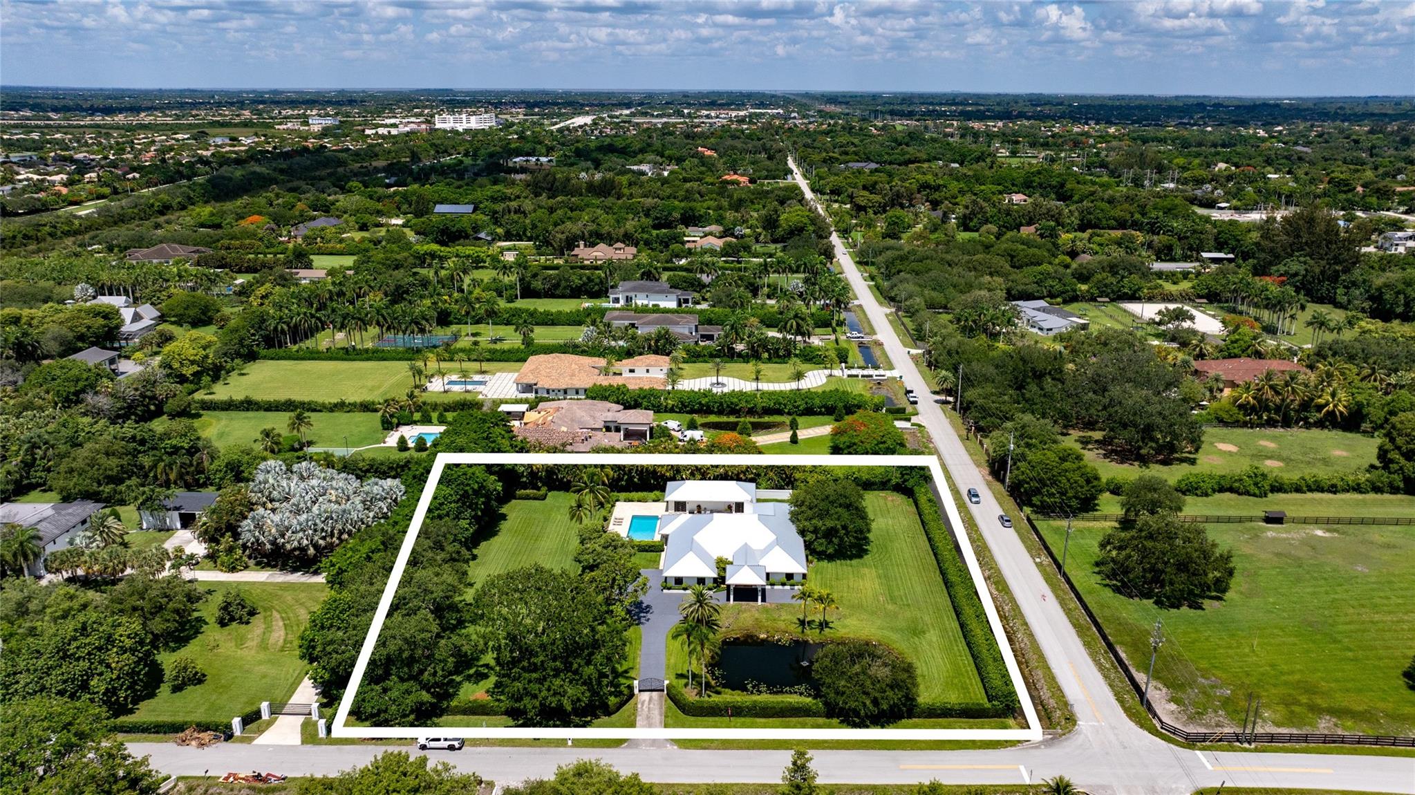 Homes for sale in Southwest Ranches, FL | 6901 Holatee Trl, Southwest Ranches, FL 33330 | MLS# F10508807