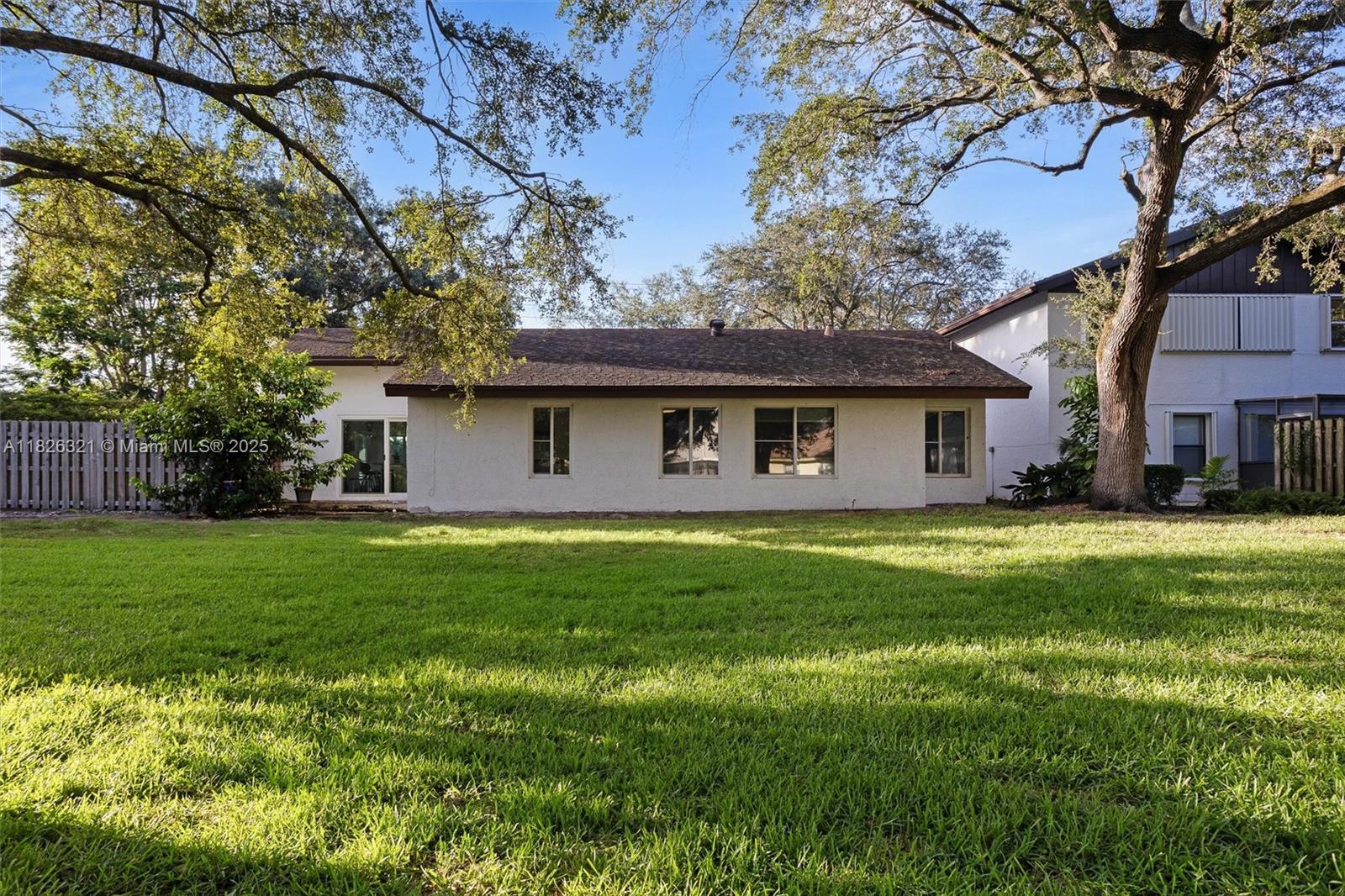 Homes for sale in Cooper City, FL | 50 Forest Cir, Cooper City, FL 33026 | MLS# A11826321