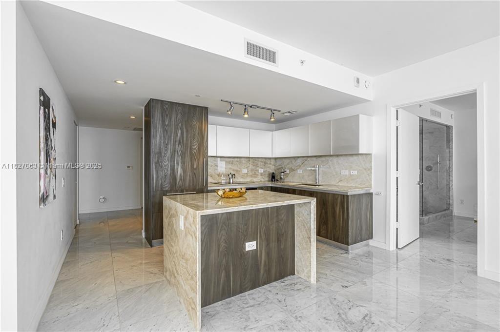 3131 NE 7th Ave #1901, Miami FL 33137