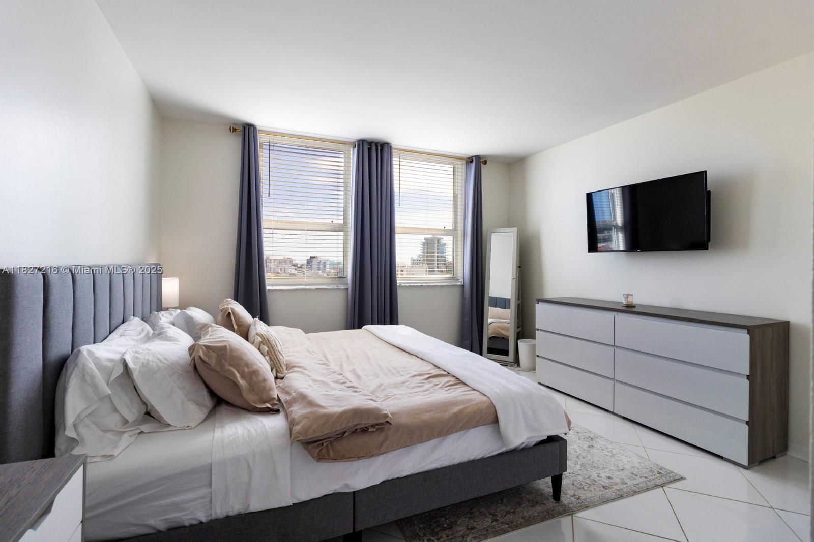 90 Alton Rd #1005, Miami Beach FL 33139