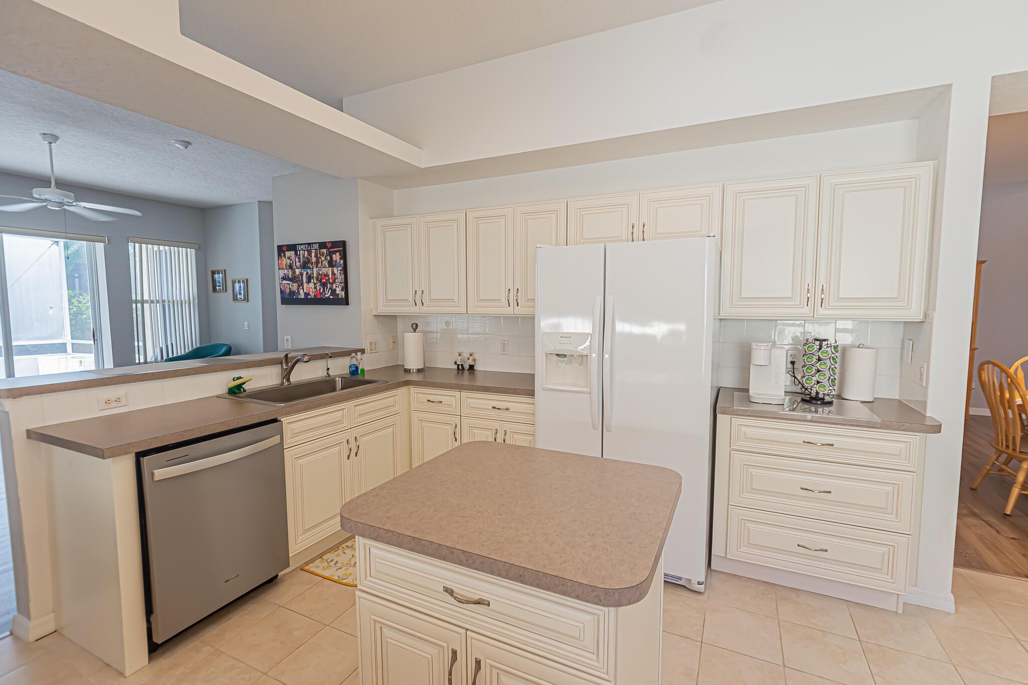 Homes for sale in Port St Lucie, FL | 619 Nw Monticello Pl, Port St Lucie, FL 34986 | MLS# R11101842