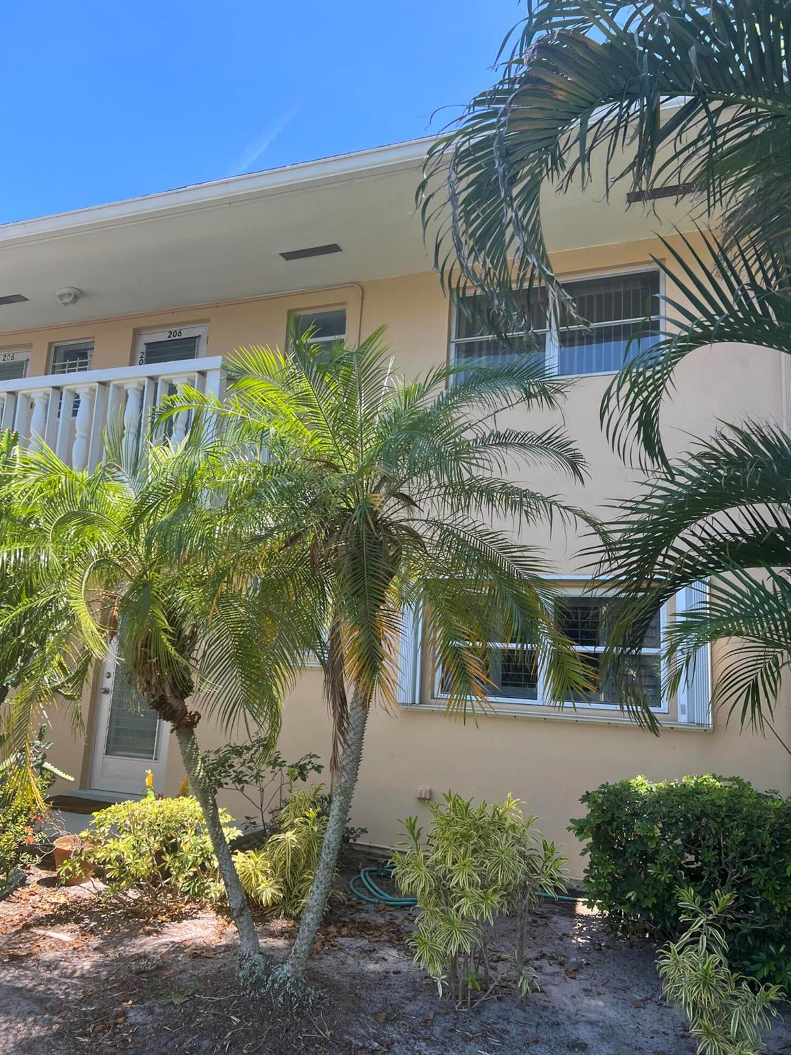 Homes for sale in Boynton Beach, FL | 2112 Ne 1St Way #206, Boynton Beach, FL 33435 | MLS# R11101854