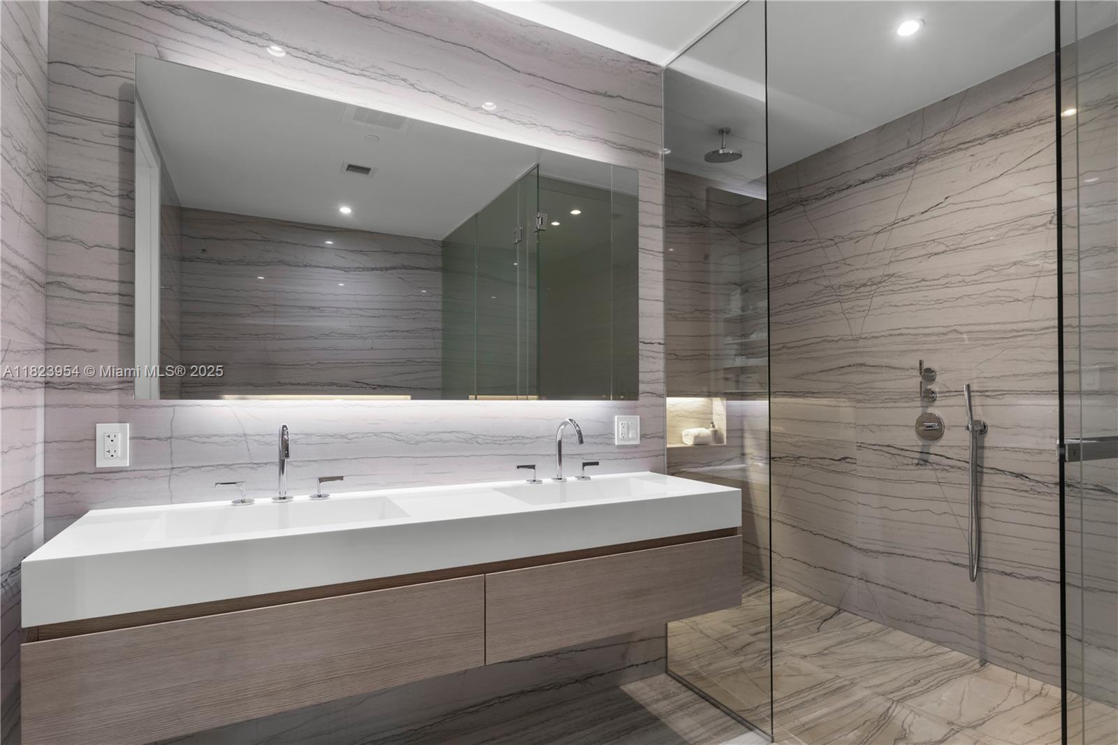 8701 Collins Ave #604, Miami Beach FL 33154