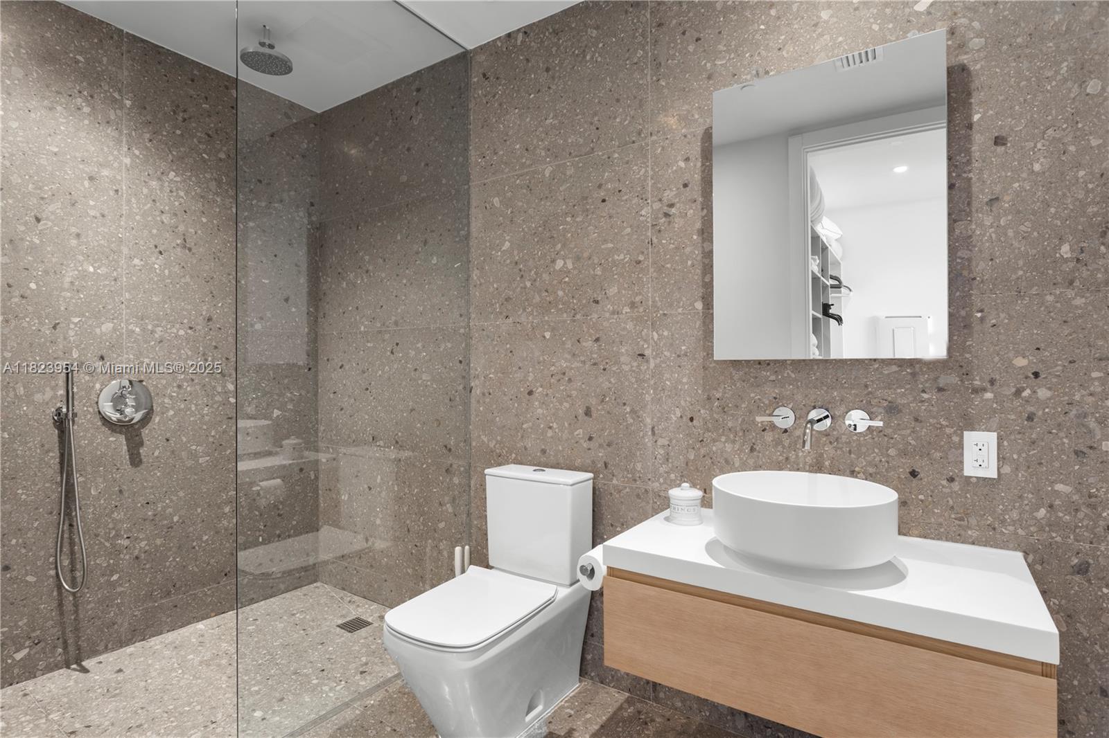 8701 Collins Ave #604, Miami Beach FL 33154