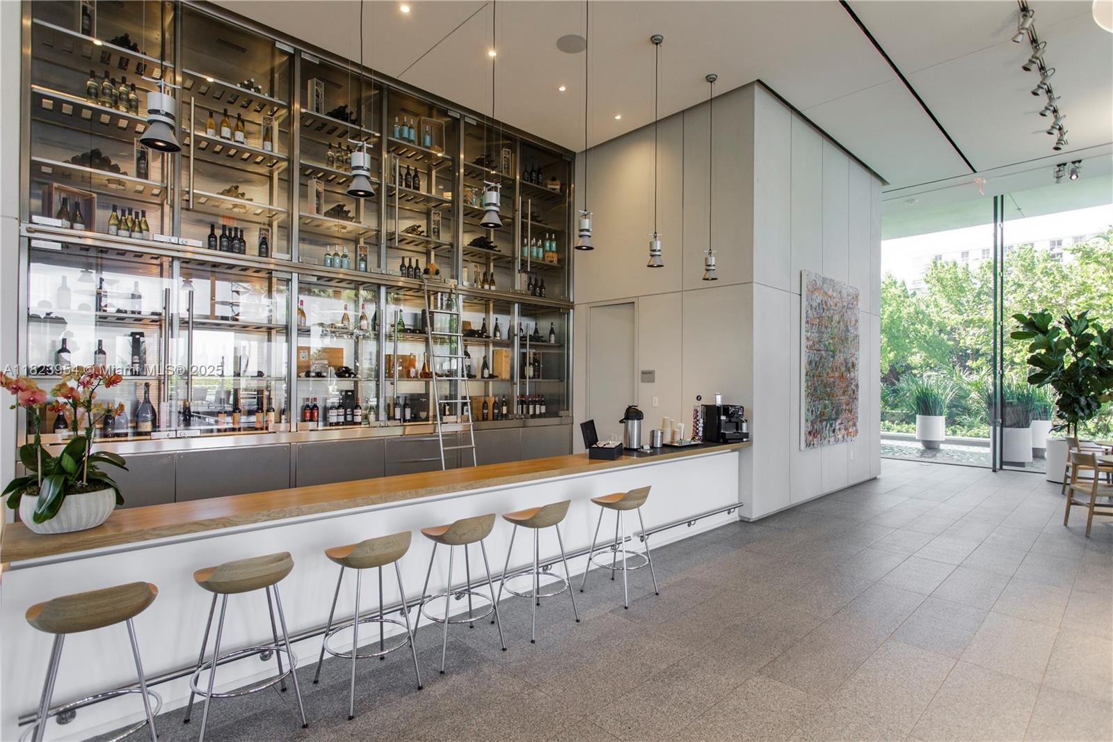 8701 Collins Ave #604, Miami Beach FL 33154