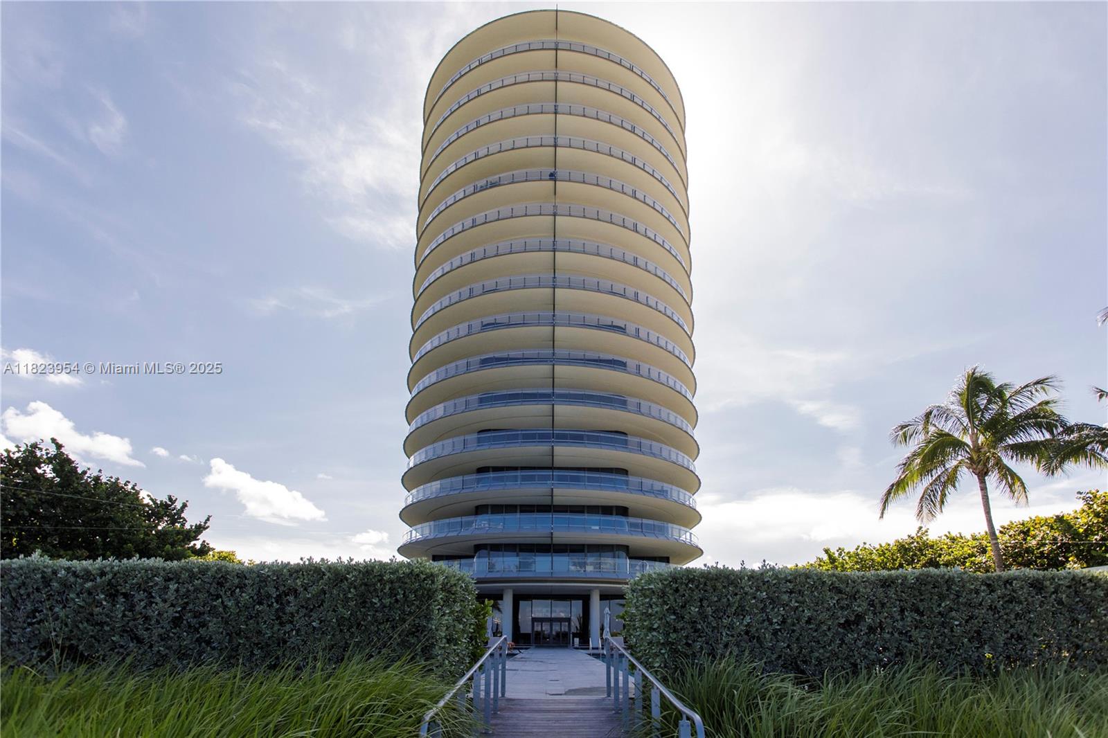 8701 Collins Ave #604, Miami Beach FL 33154