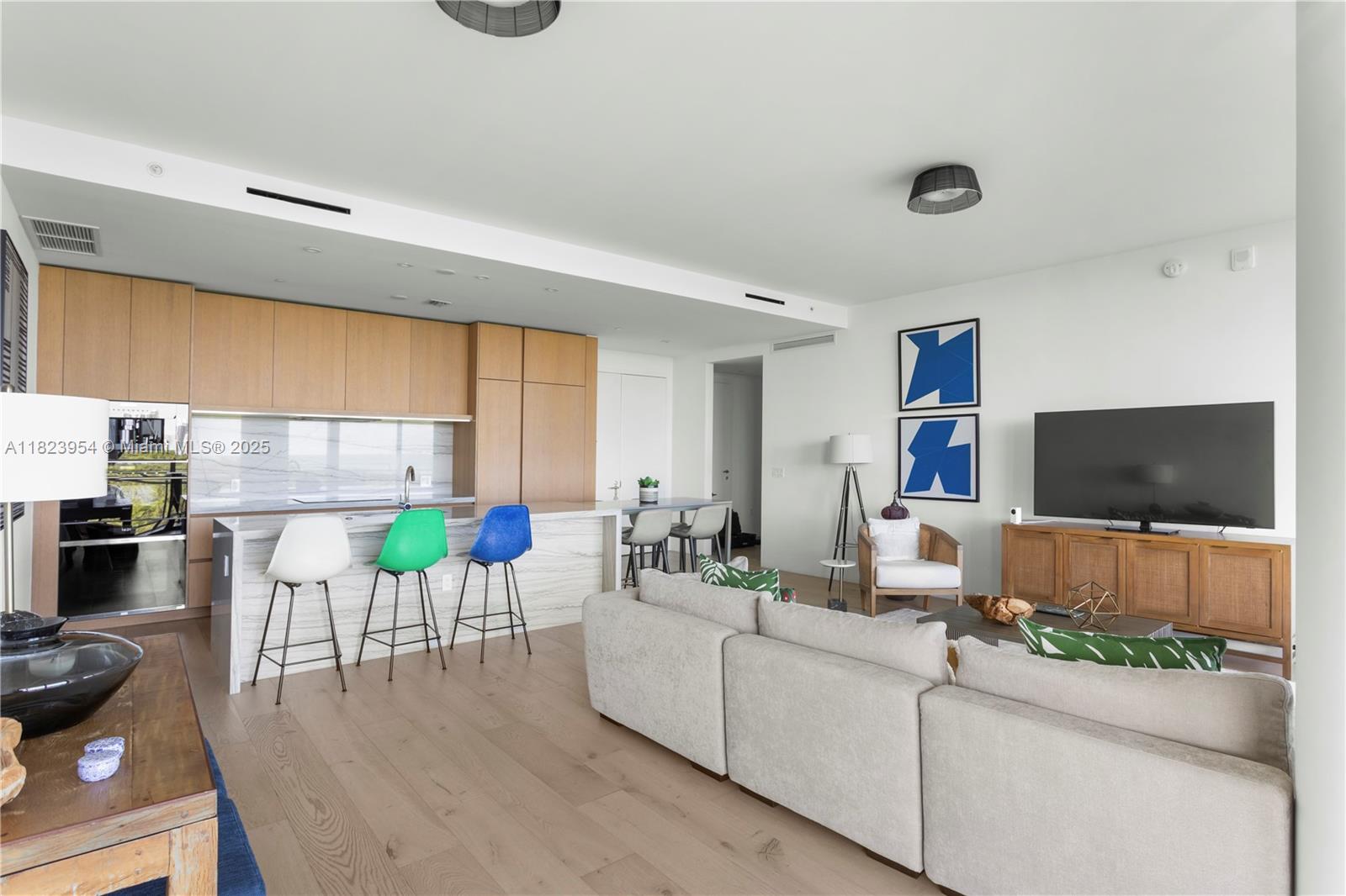 8701 Collins Ave #604, Miami Beach FL 33154