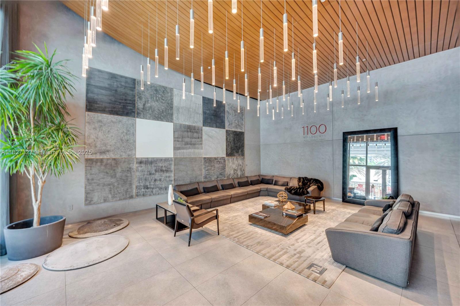 Apartamento para Alugar em Miami, FL